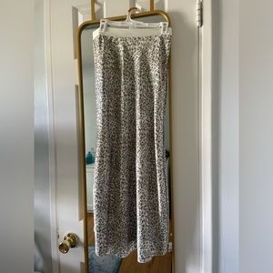 Juniper Blu Midi Cheetah Print Skirt
